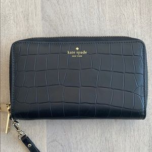 Black Kate Spade wristlet/ wallet